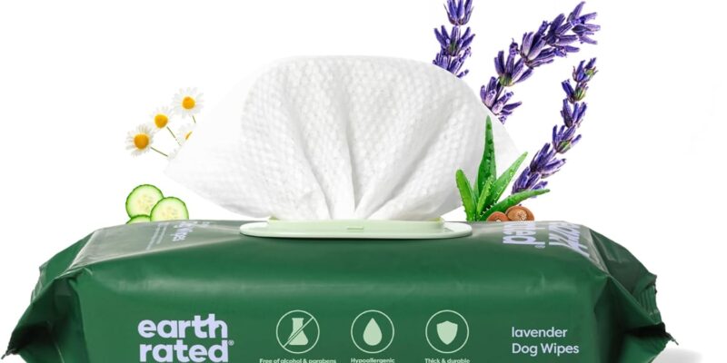Earth Rated Hypoallergenic Dog Wipes for Cleaning and Eliminating Odors from Paws, Body and Butt, Puppies and Adult Dogs, Lavender Scent, 100 Count