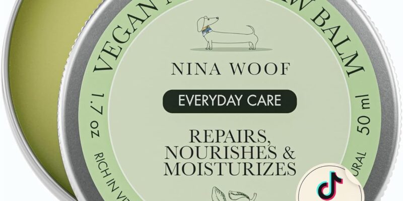 Nina Woof Almohadillas de crema vegana para perros – Cera y bálsamo para patas para perro, humectante natural con ingredientes orgánicos y protector nasal de manteca de karité, 100% seguro para lamer – 50 ml